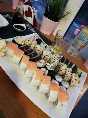 Toro Toro Sushi