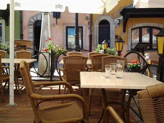 KROLEWSKI restaurant & pub