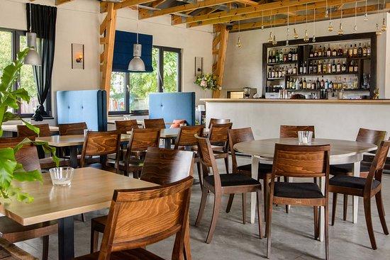 Monta Bistro & Bar