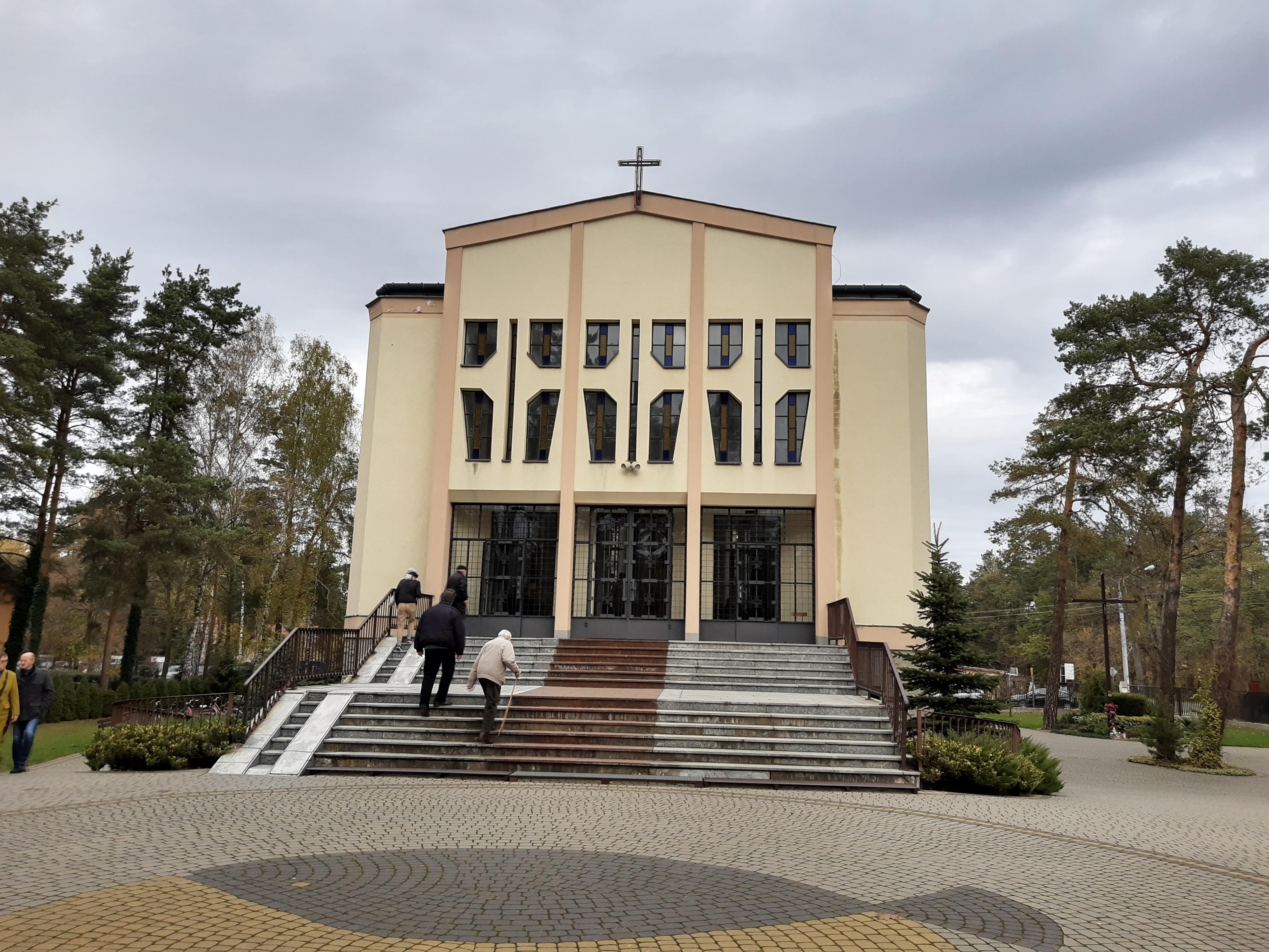 Parafia Przemienienia Pańskiego w Międzyborowie