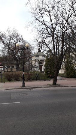 Kaplica Rzymskokatolicka pw. Południowy zachód. Krzyża